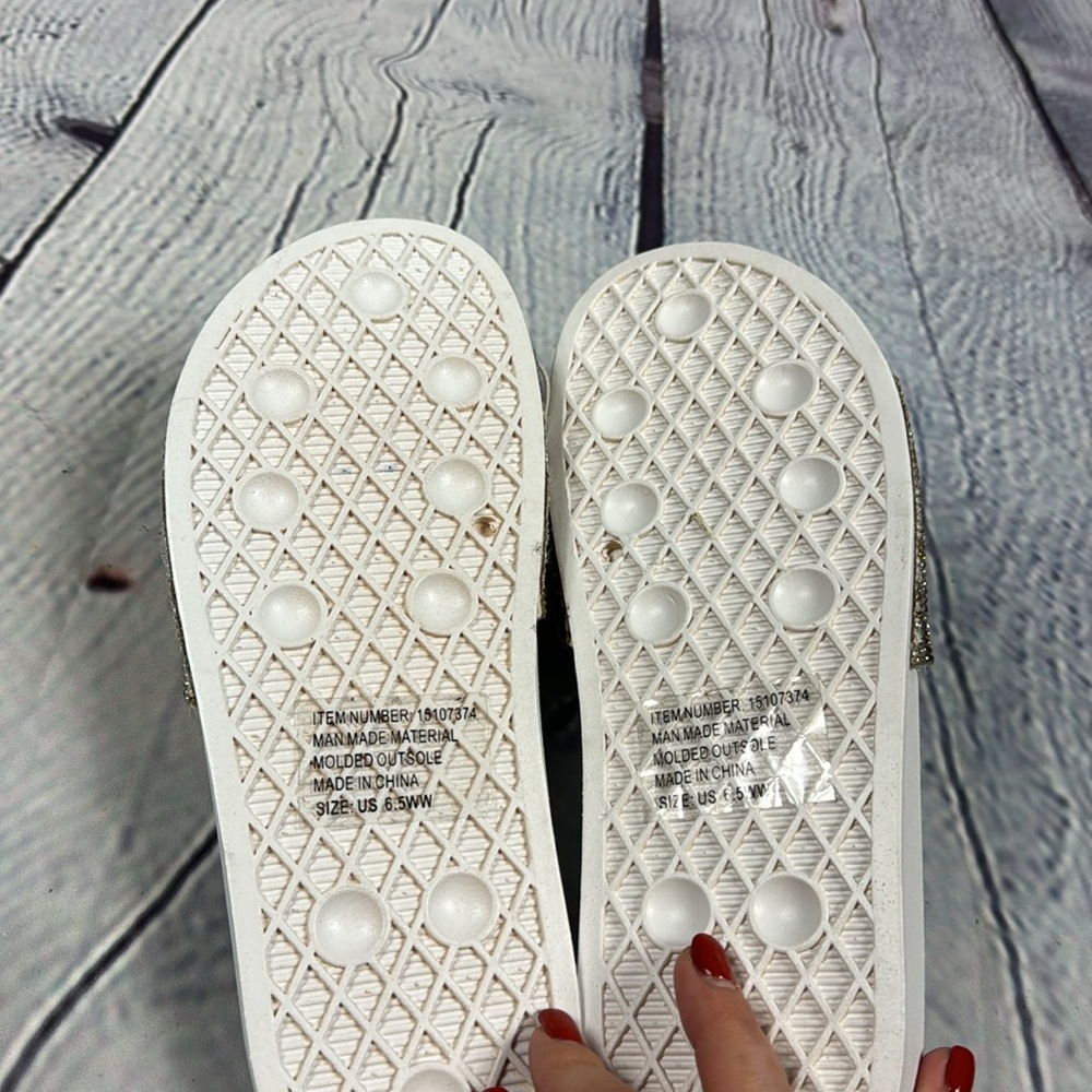 Torrid slides! - Picture 3 of 4